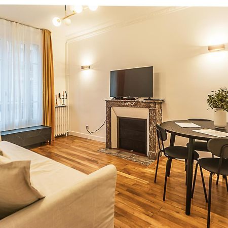 The Square, Paris-Asnieres, Private Apartment With Bedroom And Living Room Εξωτερικό φωτογραφία