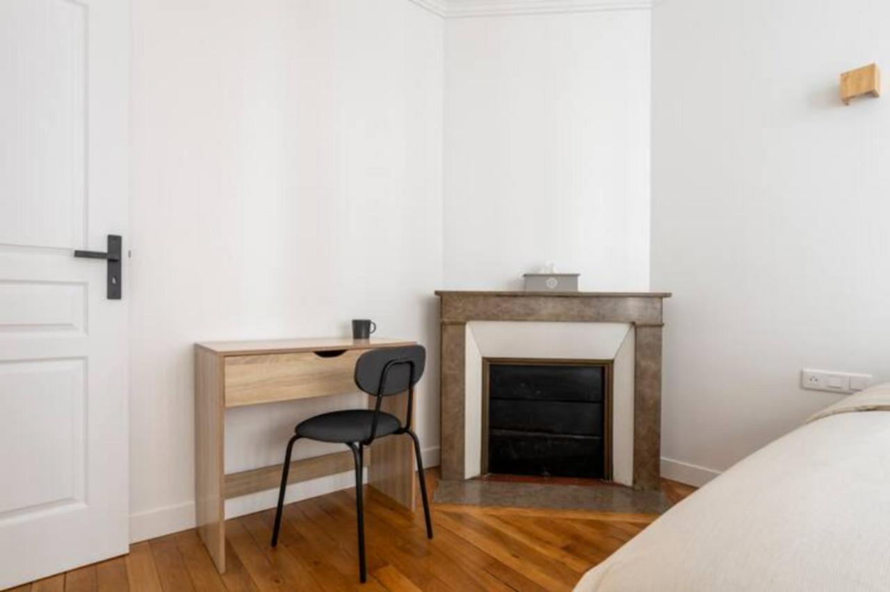 The Square, Paris-Asnieres, Private Apartment With Bedroom And Living Room Εξωτερικό φωτογραφία