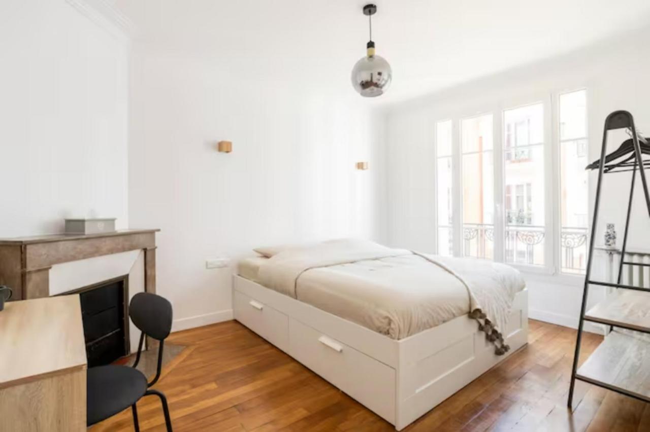 The Square, Paris-Asnieres, Private Apartment With Bedroom And Living Room Εξωτερικό φωτογραφία
